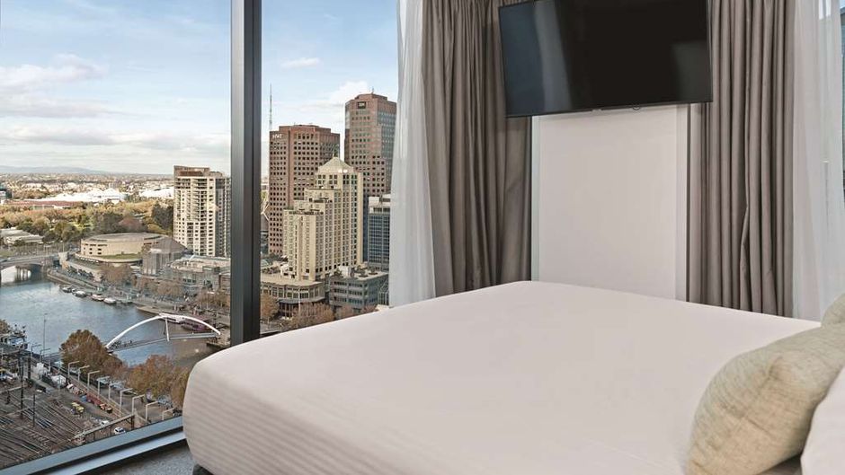 Vibe Hotel Melbourne Suite