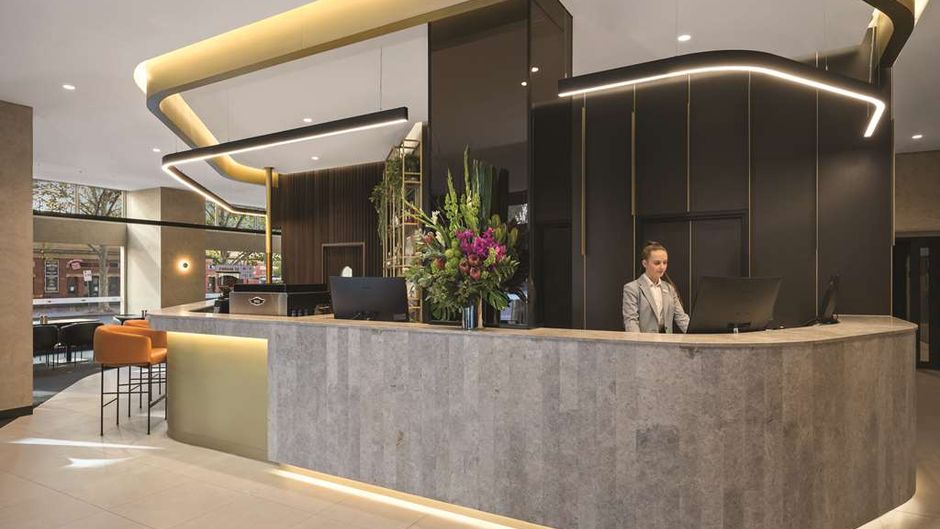 Vibe Hotel Melbourne Lobby