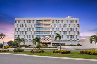 NH Cancun Airport