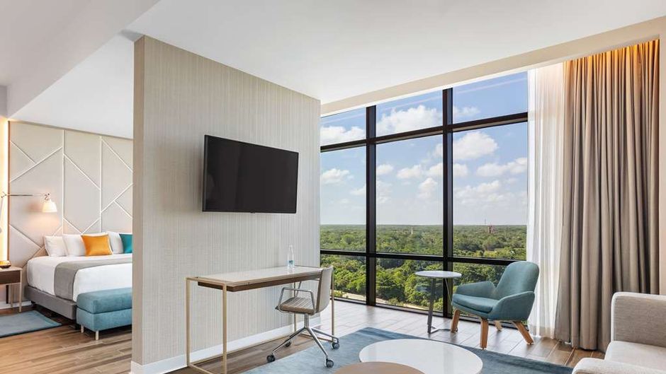 NH Cancun Airport Room