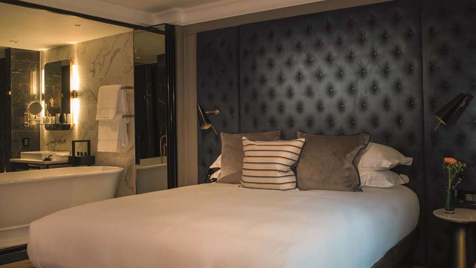 The Guardsman Room