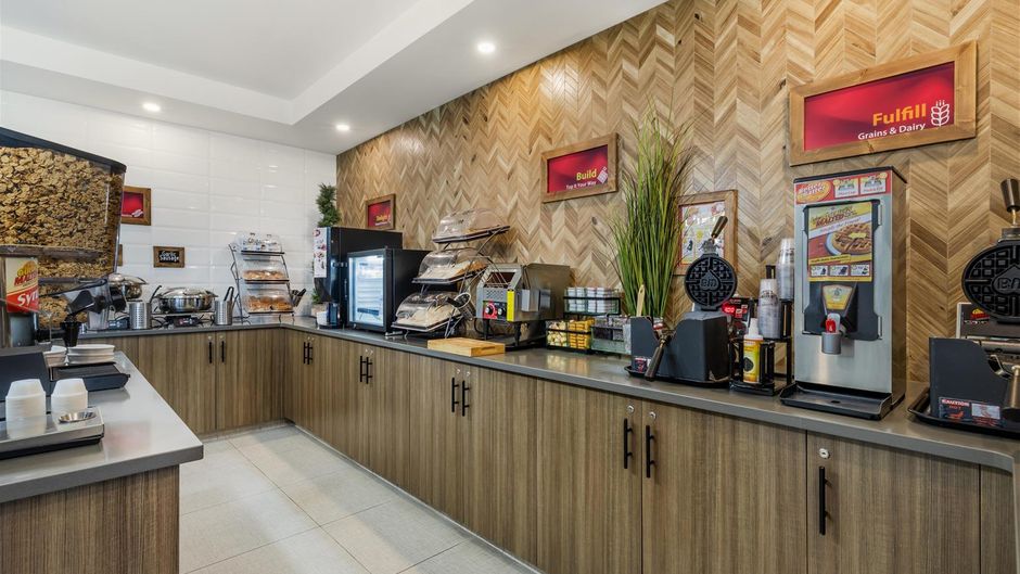 Best Western Plus Dauphin Restaurant