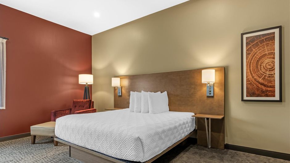 Best Western Plus Dauphin Room