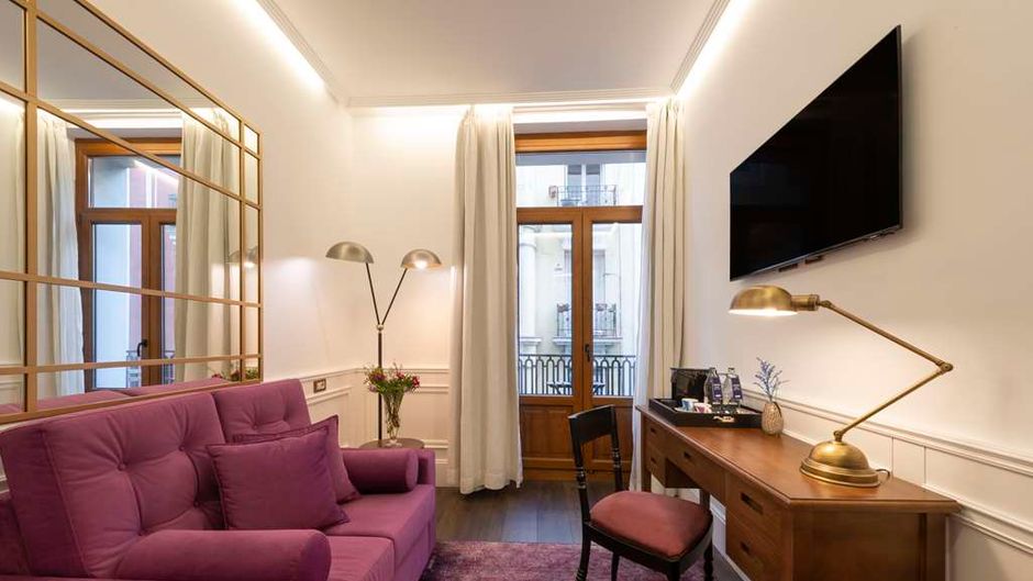 H10 Villa de la Reina Room
