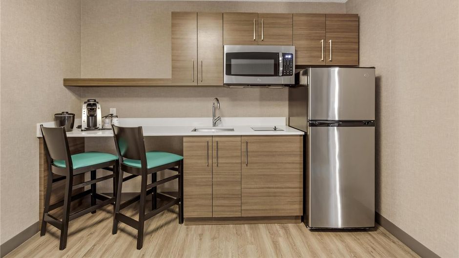 Best Western Plus West Edmonton Room