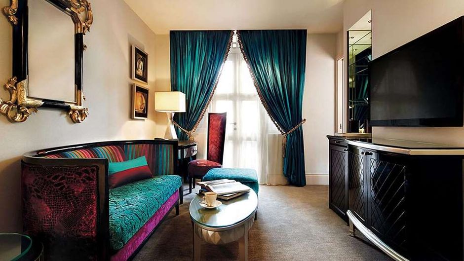 The Scarlet Singapore Suite