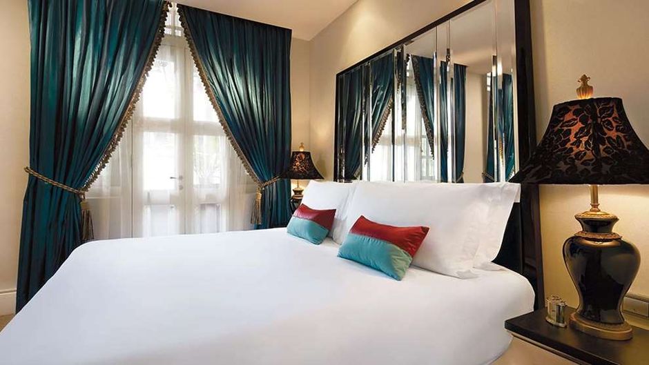 The Scarlet Singapore Suite