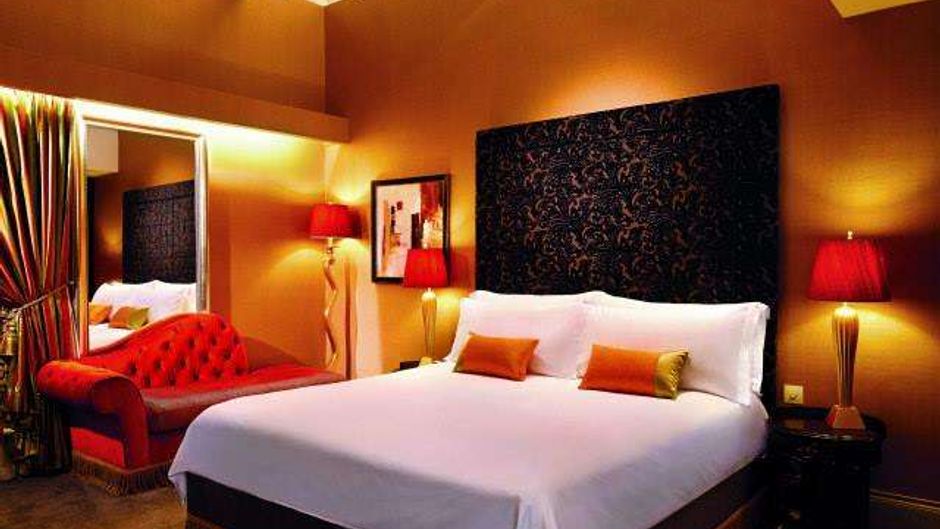 The Scarlet Singapore Room