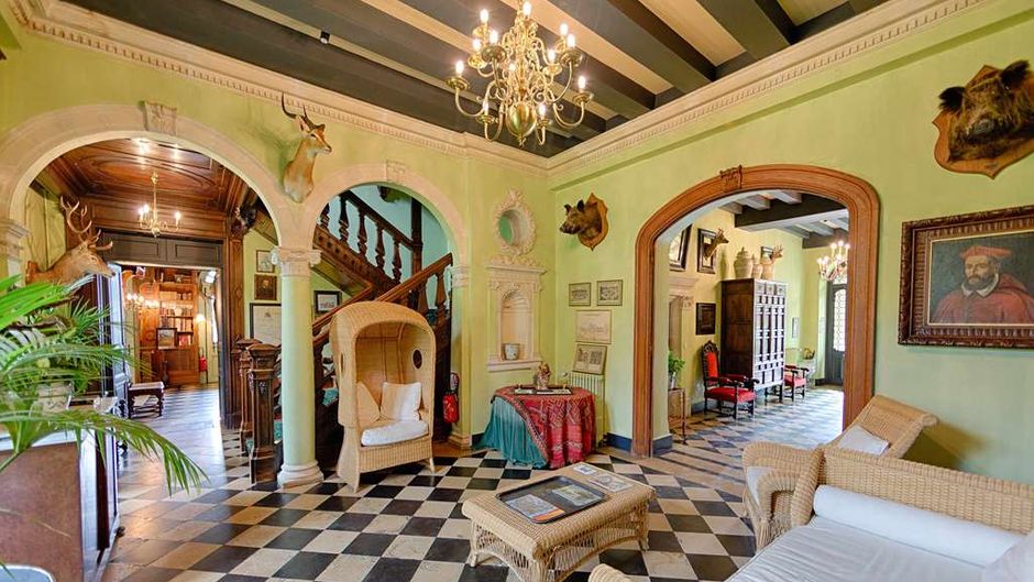 Chateau de la Bourdaisiere Lobby