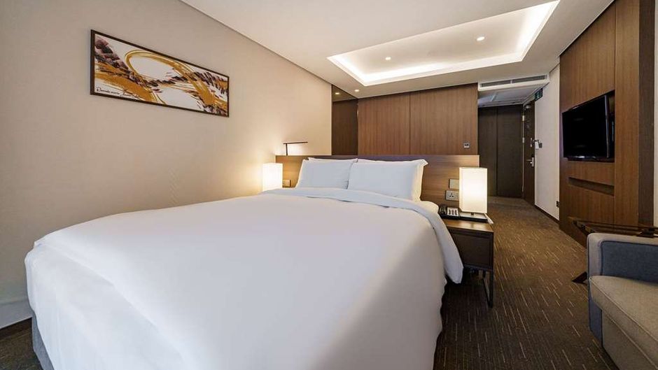Ramada Encore by Wyndham Busan Station Room