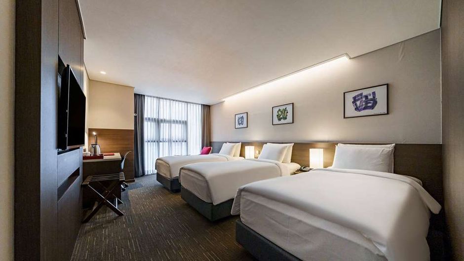 Ramada Encore by Wyndham Busan Station Room