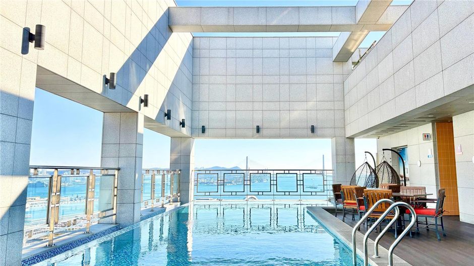 Ramada Encore by Wyndham Busan Station Pool