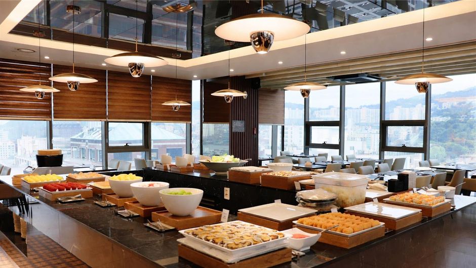 Ramada Encore by Wyndham Busan Station Restaurant