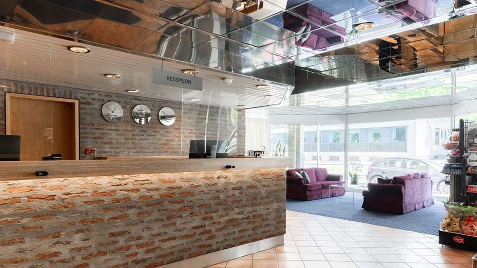 Scandic City Hotel Lobby