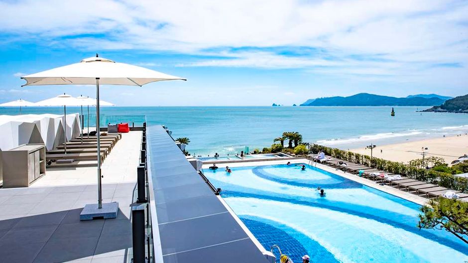 Paradise Hotel Busan Pool
