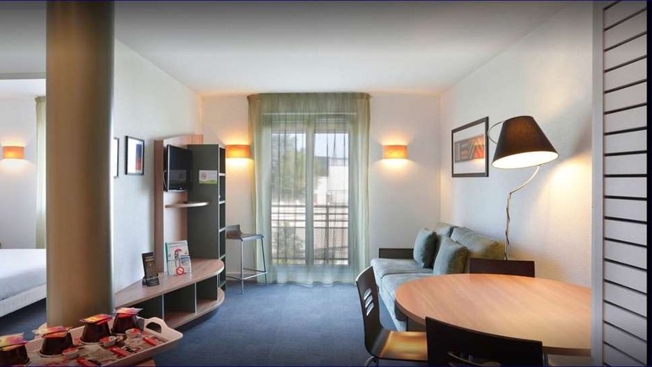Suite-Home Saran Other