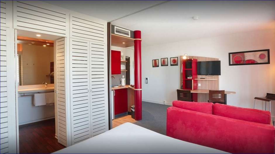 Suite-Home Saran Other