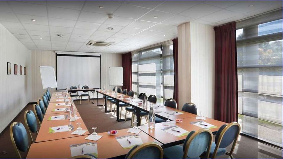 Suite-Home Saran Meeting