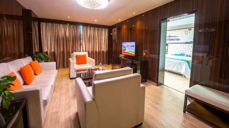 Ramada Encore by Wyndham Kaili West Room