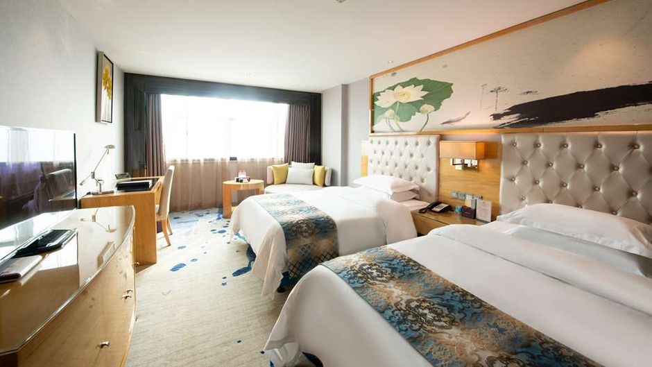 Ramada Encore by Wyndham Kaili West Room