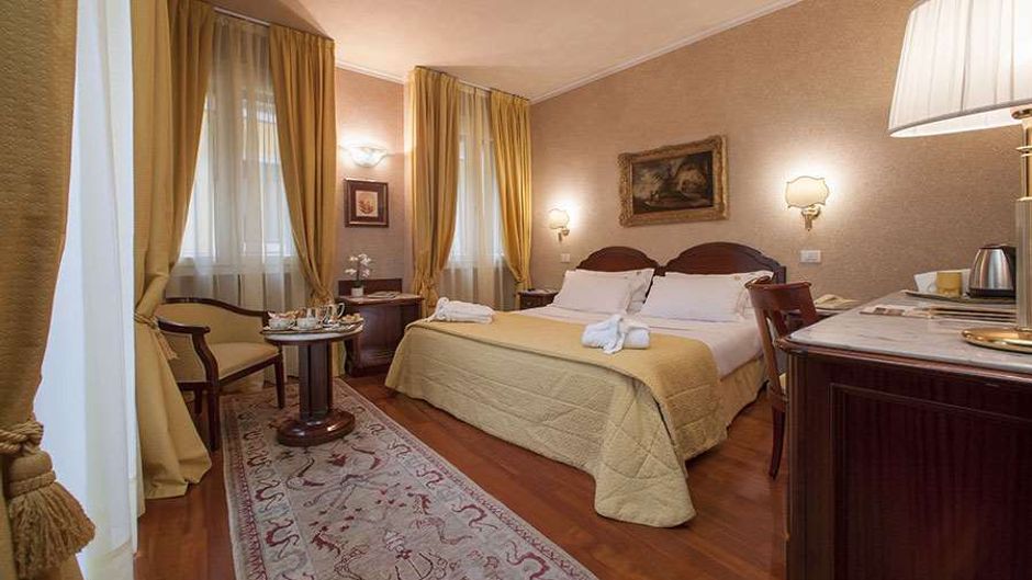 Hotel Majestic Toscanelli Room