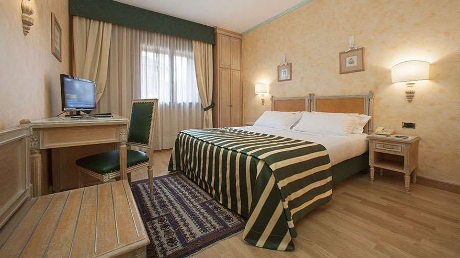 Hotel Majestic Toscanelli Room