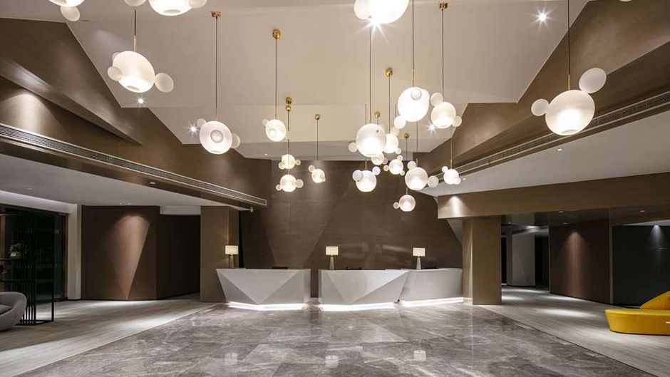 Ramada by Wyndham Slender West Lake Lobby