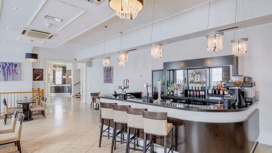 New Continental, Sure Hotel Coll by BW Restaurant