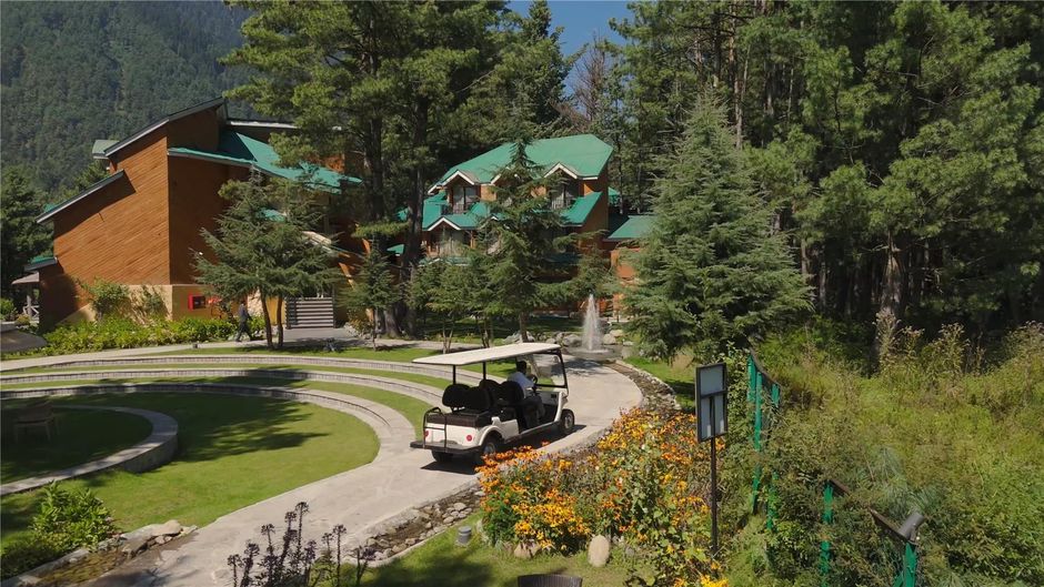 Radisson Golf Resort Pahalgam Exterior