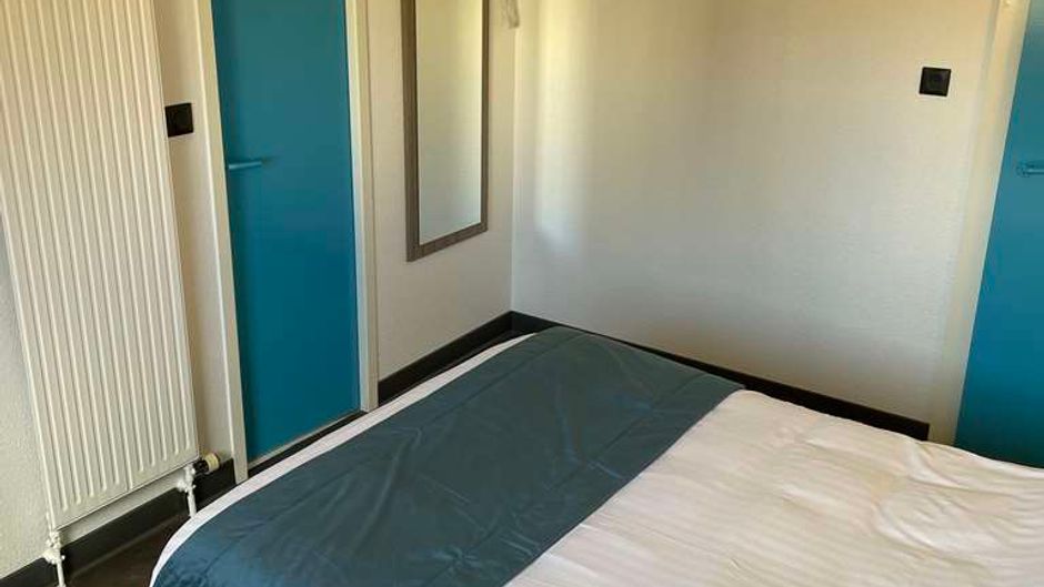 Hotel Kyriad Direct Lure Room