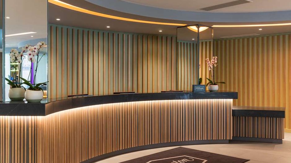 Hampton by Hilton London Ealing Lobby
