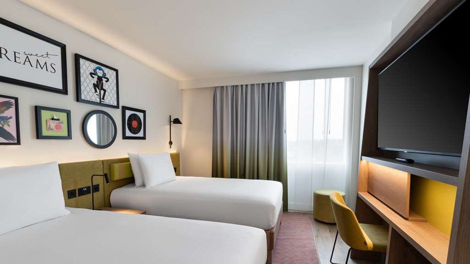 Hampton by Hilton London Ealing Room