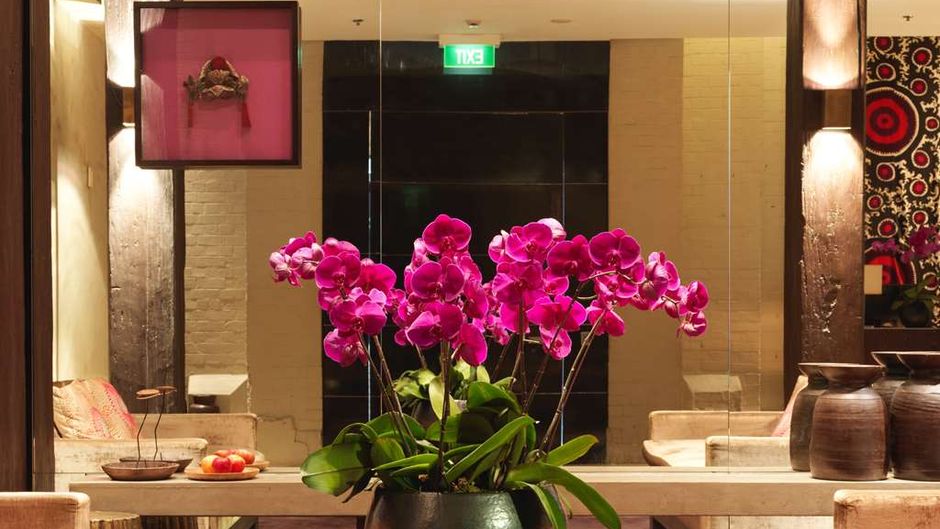 Establishment Hotel Lobby