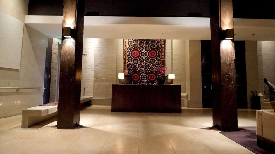 Establishment Hotel Lobby