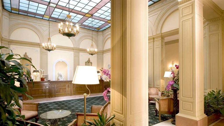 Sina Brufani Lobby