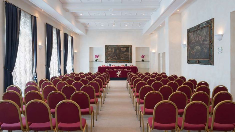 Sina Brufani Meeting