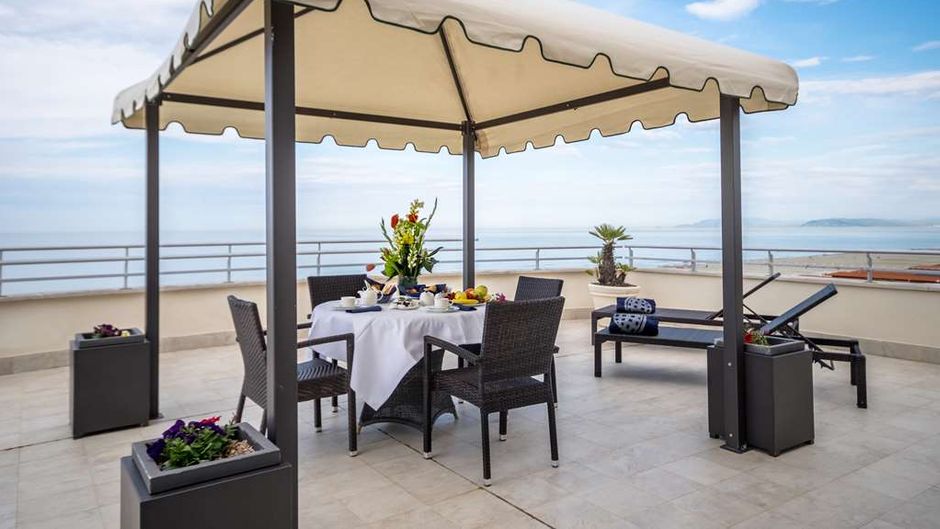 Sina Astor Suite