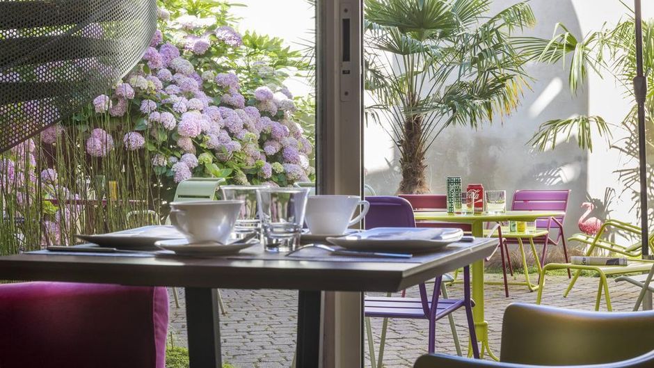 Acanthe Hotel Restaurant