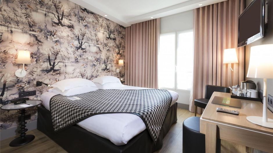 Acanthe Hotel Room