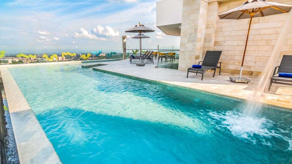 Sonesta Hotel Ibague Pool