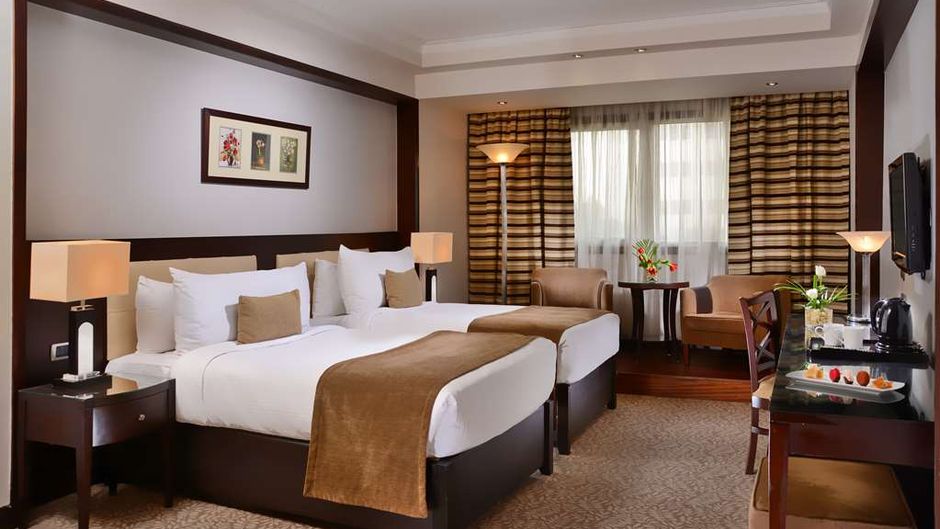 Sonesta Hotel Tower & Casino Room
