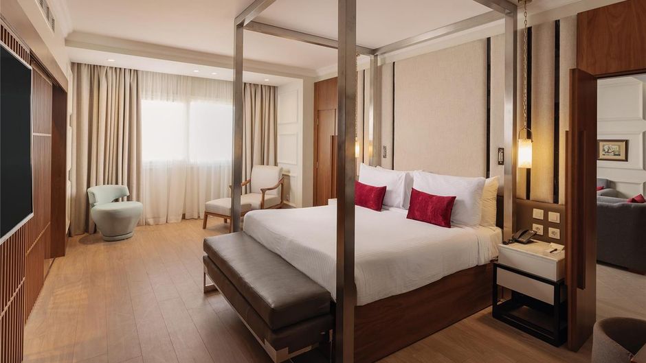 Sonesta Hotel Tower & Casino Suite