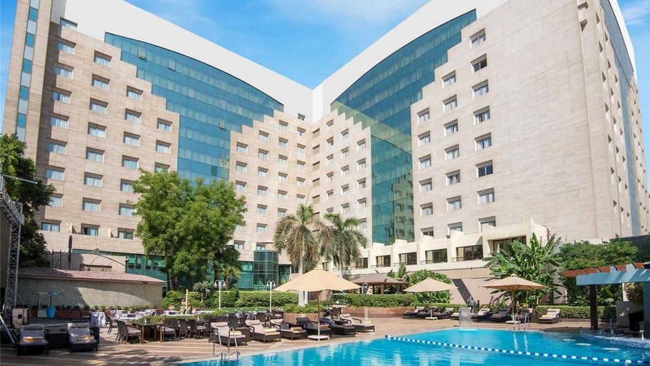Sonesta Hotel Tower & Casino Exterior