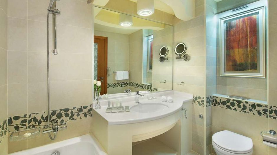 City Seasons Towers Hotel Room