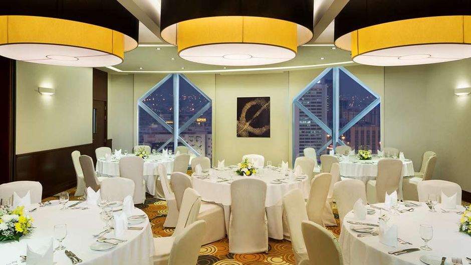 City Seasons Towers Hotel Restaurant