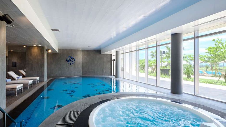 Hilton Okinawa Sesoko Resort Pool