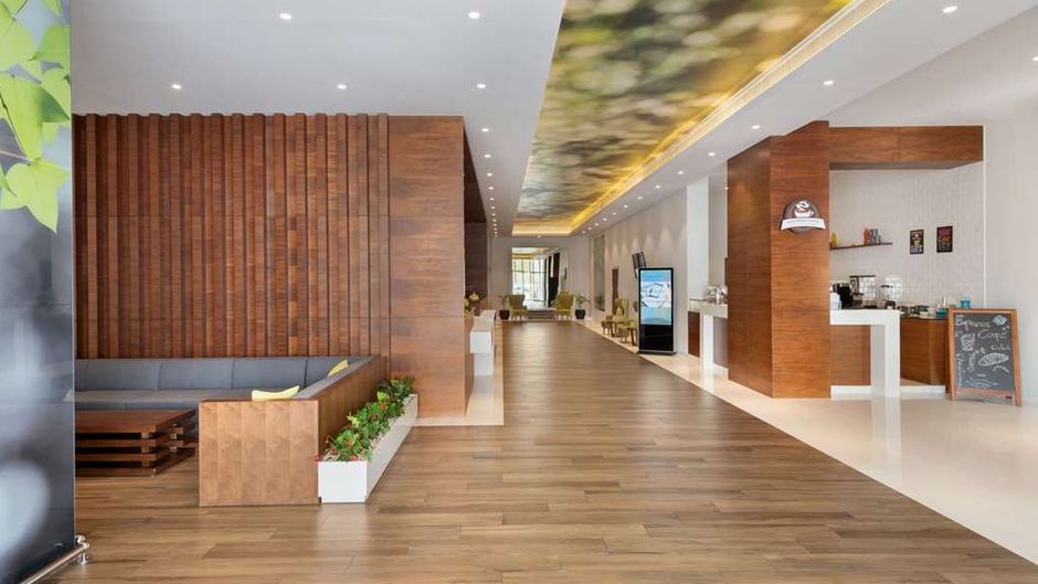 Wyndham Garden Muscat Al Khuwair Lobby