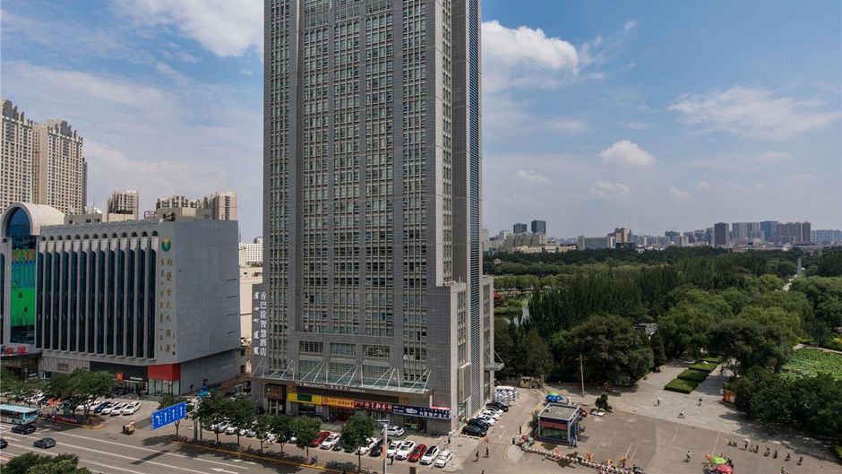 Mercure Hohhot Downtown Exterior
