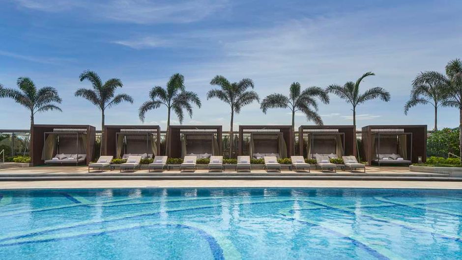 Hyatt Regency Hengqin Pool