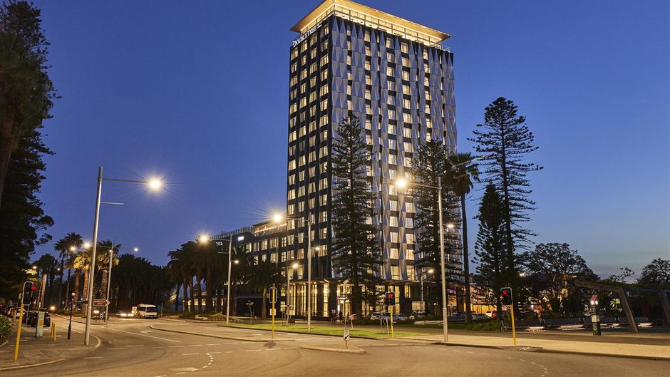 DoubleTree by Hilton Perth Waterfront Exterior